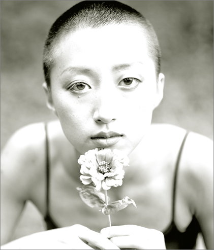 Toshiko Oiwa photo Mike van Sleen